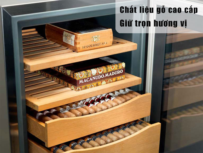 Tủ bảo quản Cigar LIEBHERR ZKes 453 sử dụng gỗ Tuyết Tùng Tây Ban Nha làm vật liệu đựng Cigar