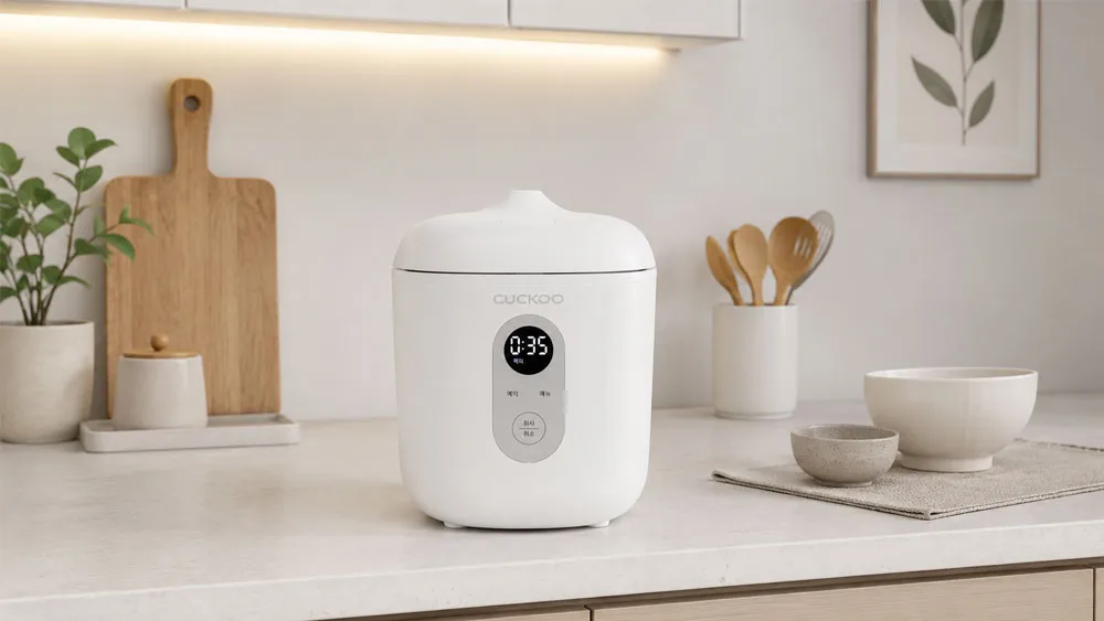 Nồi cơm điện tử mini Cuckoo CR 0255MW trong không gian bếp hiện đại
