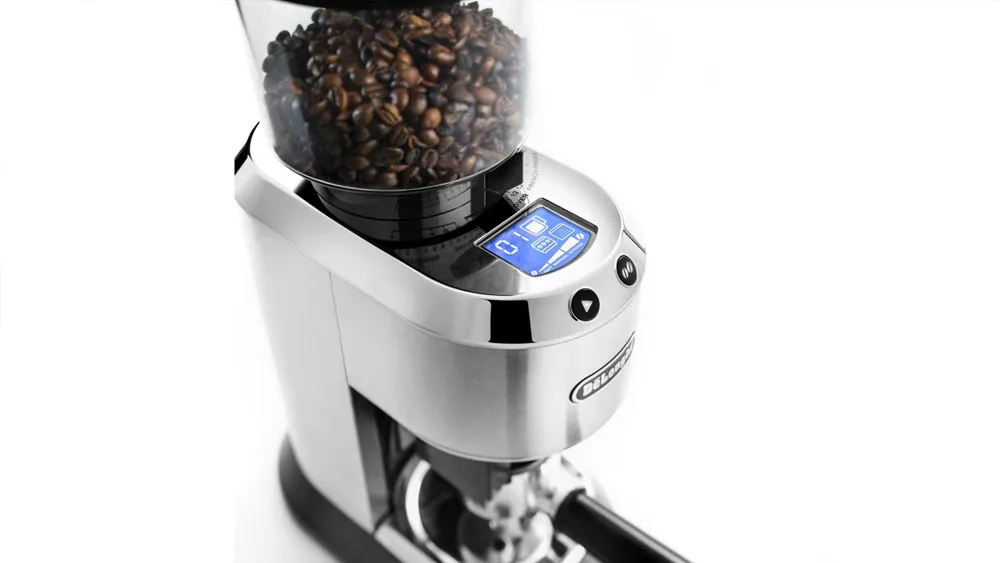 Màn hình LCD và thiết kế kim loại sang trọng của Delonghi KG521.M
