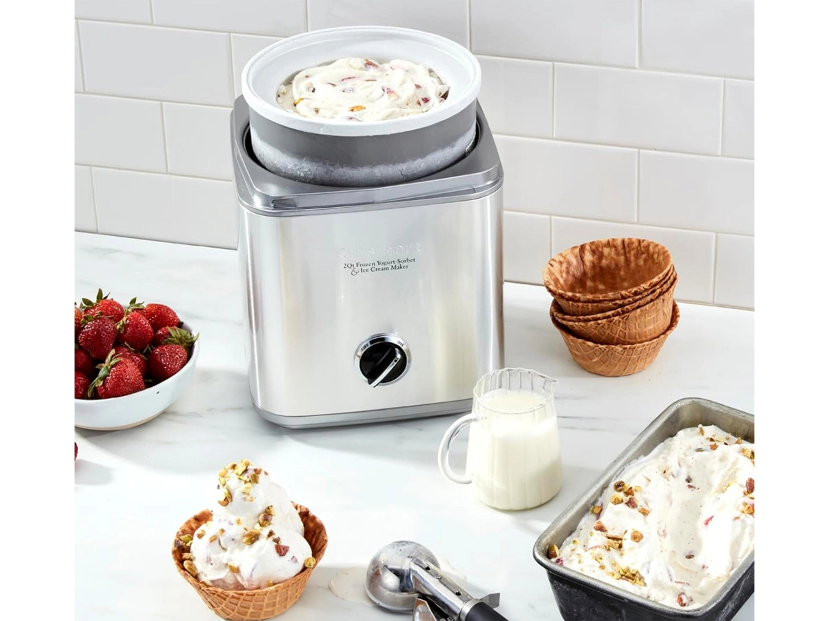 Thiết kế máy làm kem Cuisinart ICE-30BCHK hiện đại, sang trọng và nhỏ gọn