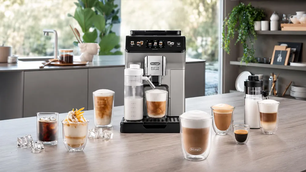 Ly Cappuccino bọt sữa mịn được pha từ Delonghi ECAM450.65.S