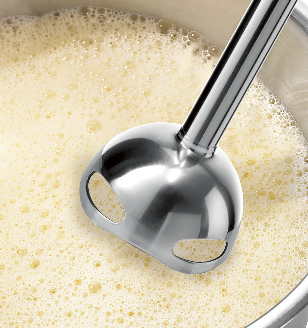 động cơ 800W mạnh mẽ của máy xay Bosch MS6CA4150G