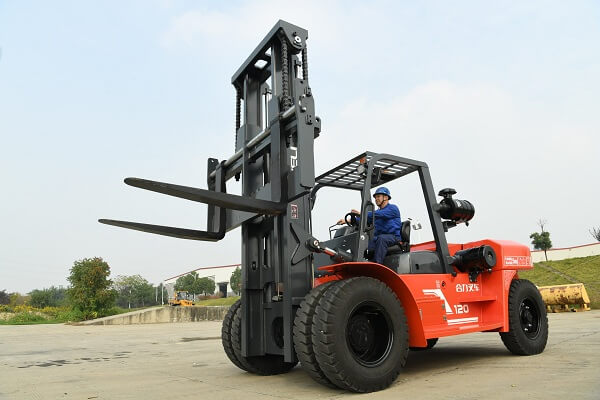 5 lỗi vận hành xe nâng thường gặp và cách phòng tránh (Doanh nghiệp nên biết)