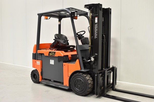 Xu hướng xe nâng năm 2026: Xe nâng điện lên ngôi, doanh nghiệp được gì?