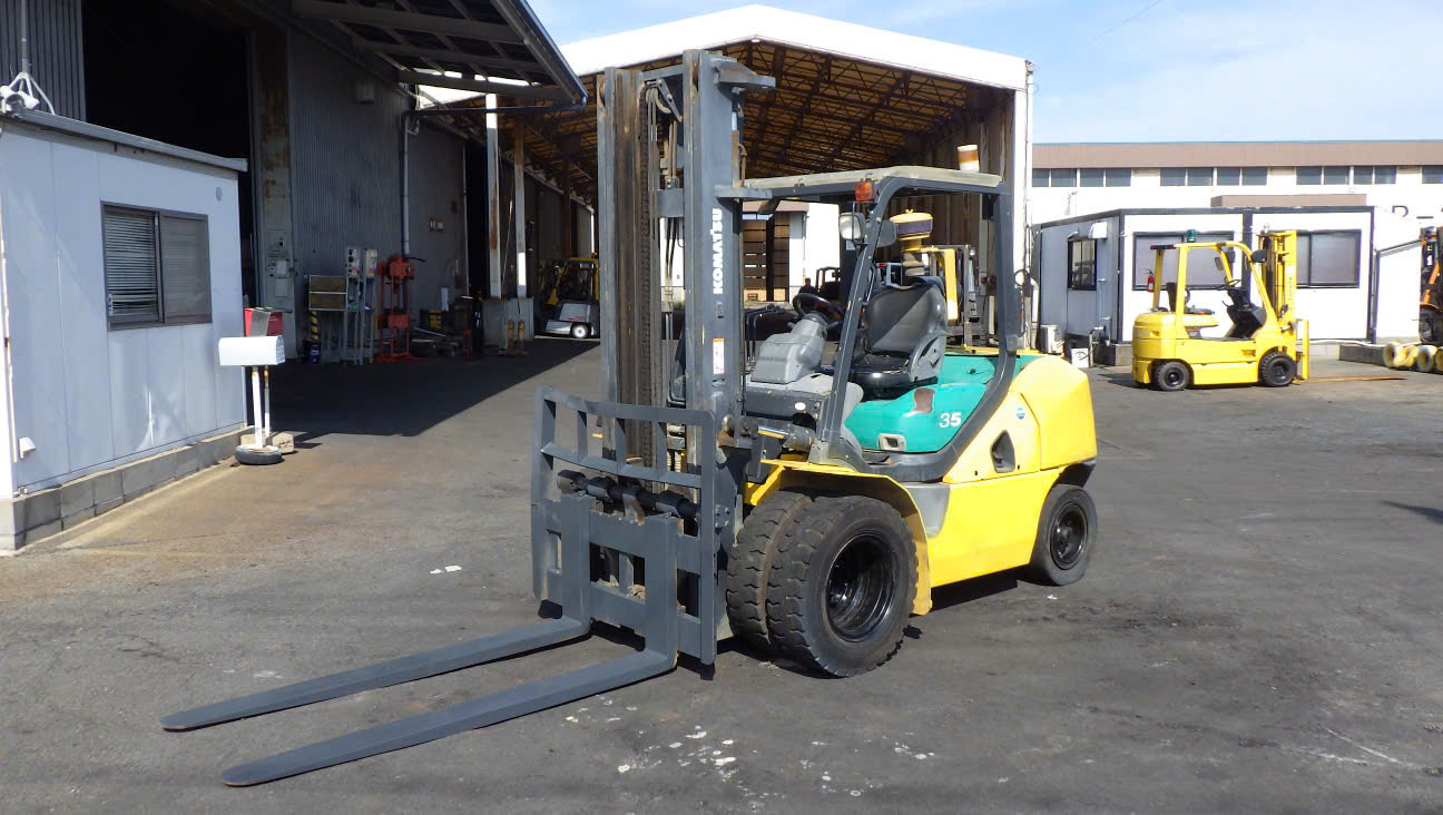 Xe nâng dầu cũ 3.5 tấn Komatsu FD35T-10 tháp 4m lốp đôi càng dài 1.81m dịch giá