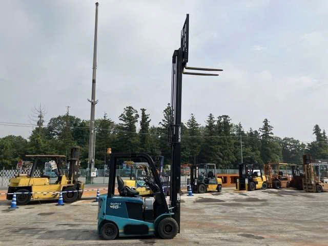 Hình ảnh tháp nâng vươn cao 4.5m xe nâng điện Sumitomo 1.8 tấn