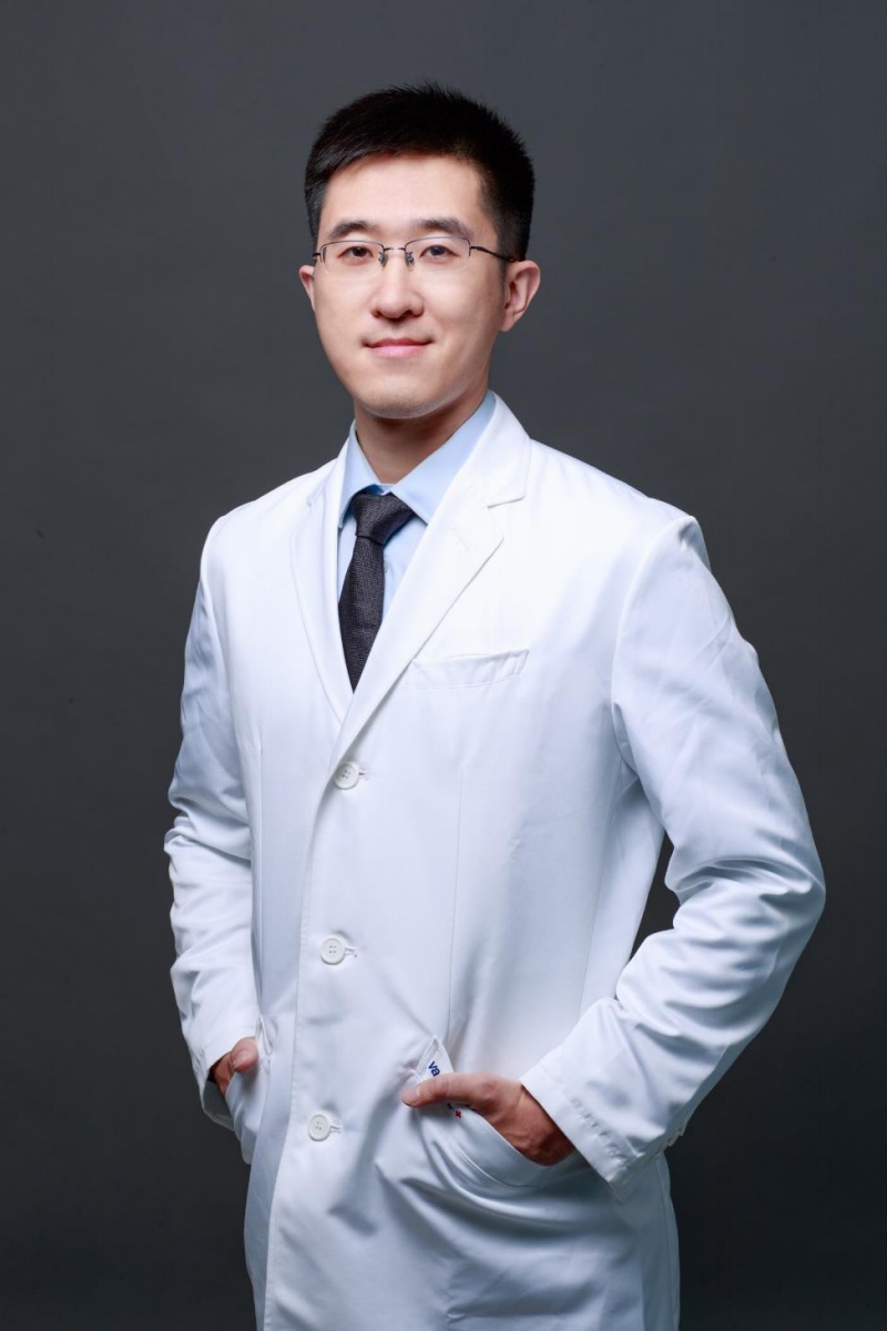 Bác sĩ Vương Hưng