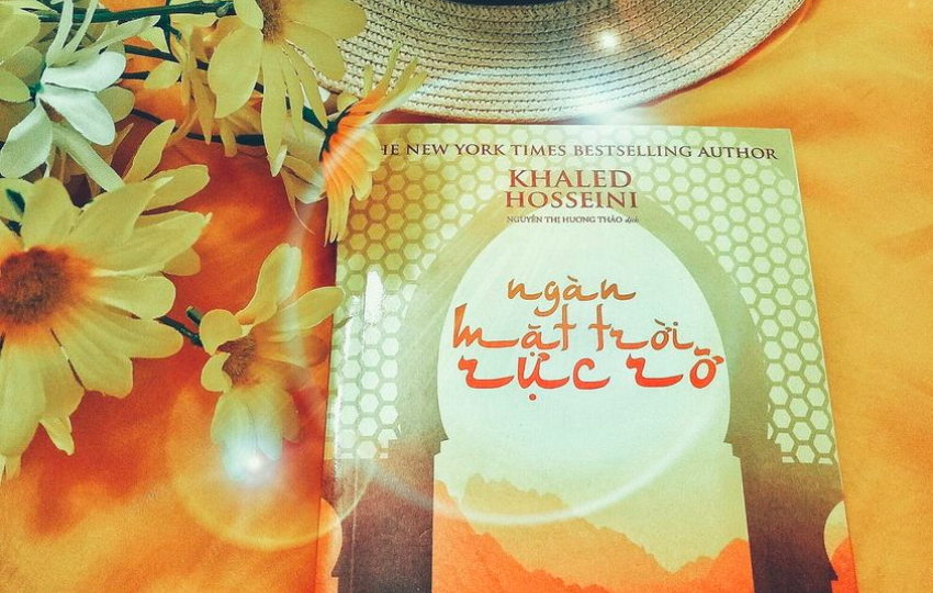 Review sách: NGÀN MẶT TRỜI RỰC RỠ – Khaled Hosseini