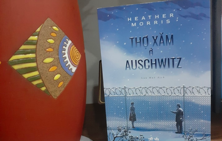 Review sách: THỢ XĂM Ở AUSCHWITZ – Heather Morris