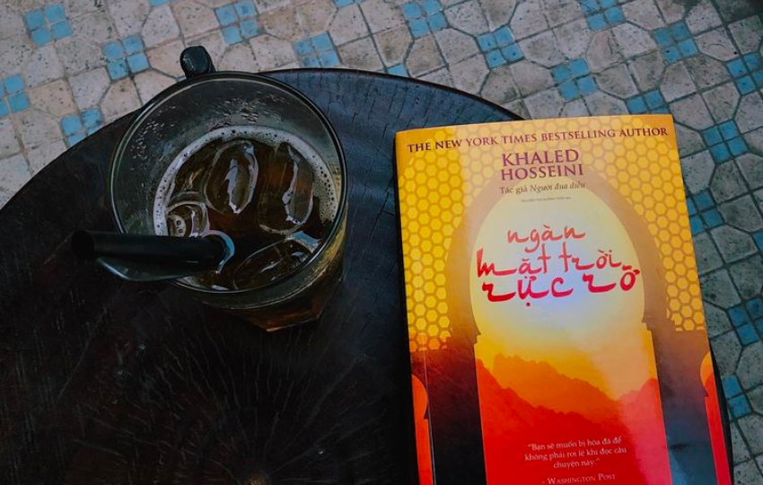 Review sách: NGÀN MẶT TRỜI RỰC RỠ – Khaled Hosseini