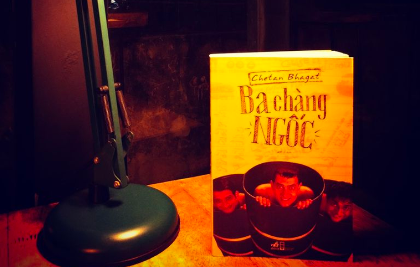 Review sách: BA CHÀNG NGỐC – Chetan Bhagat