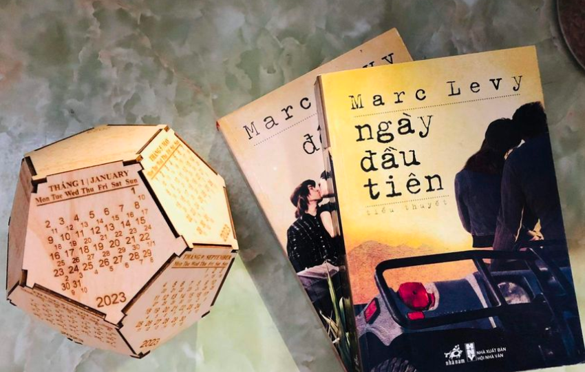 Review sách: NGÀY ĐẦU TIÊN – Marc Levy