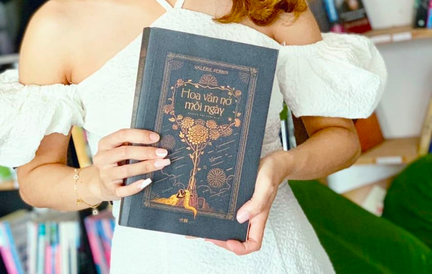 Review sách: HOA VẪN NỞ MỖI NGÀY – Valérie Perrin