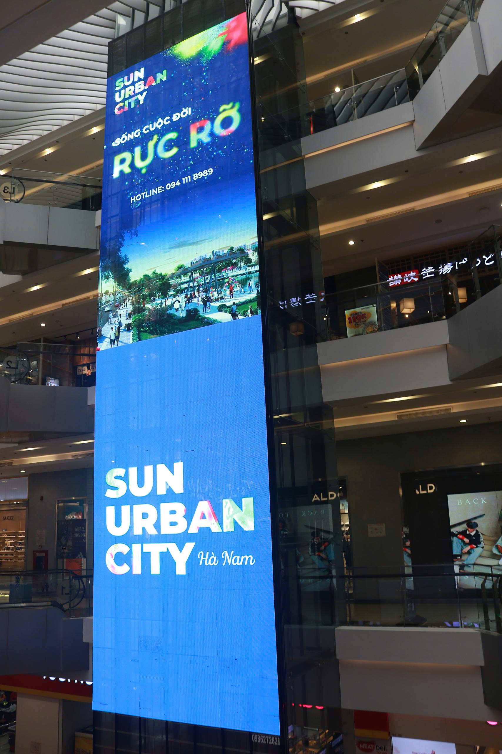 Led Liễu Giai Tại Vincom Metropolis