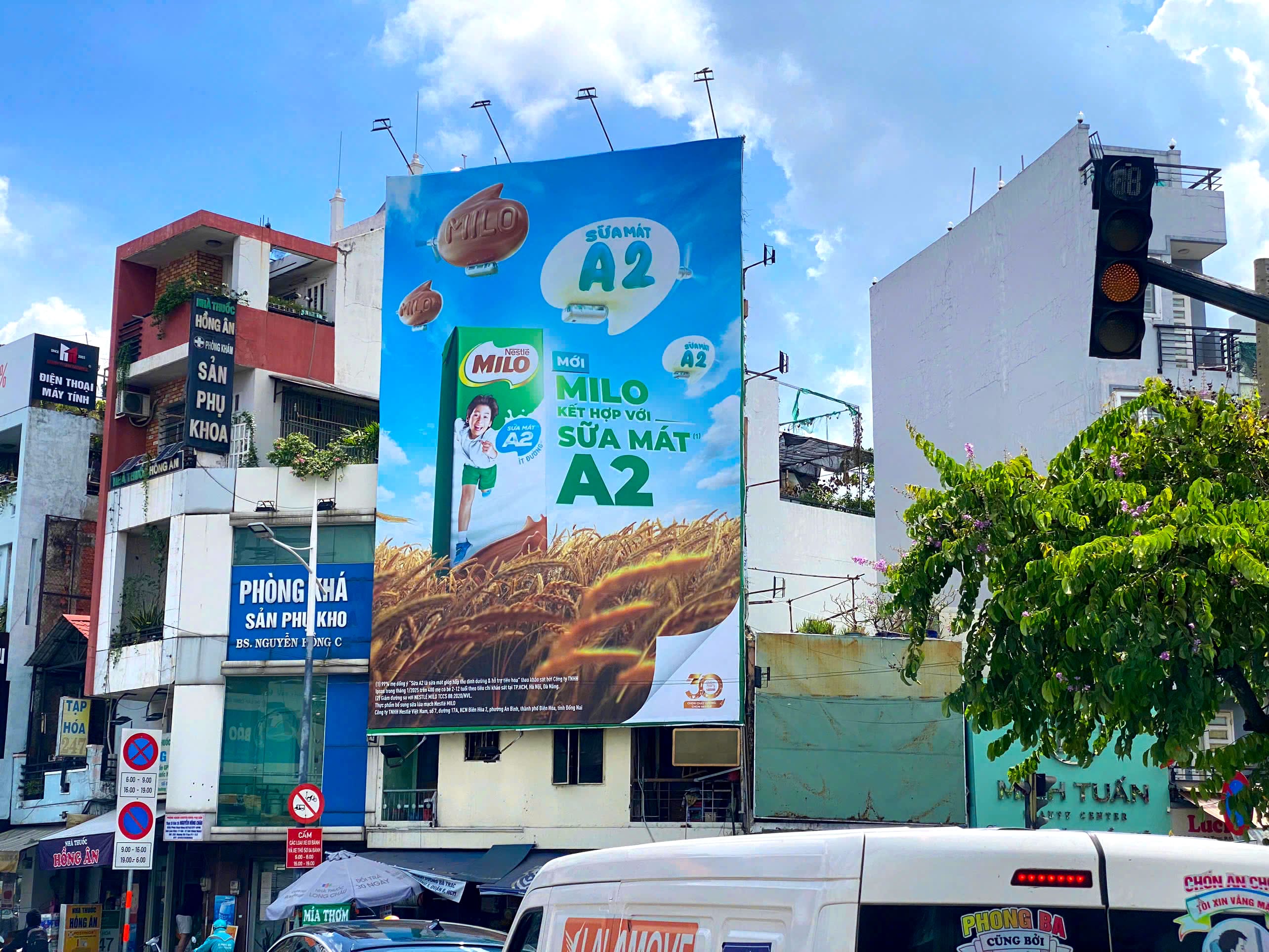 Billboard 251 Dương Bá Trạc