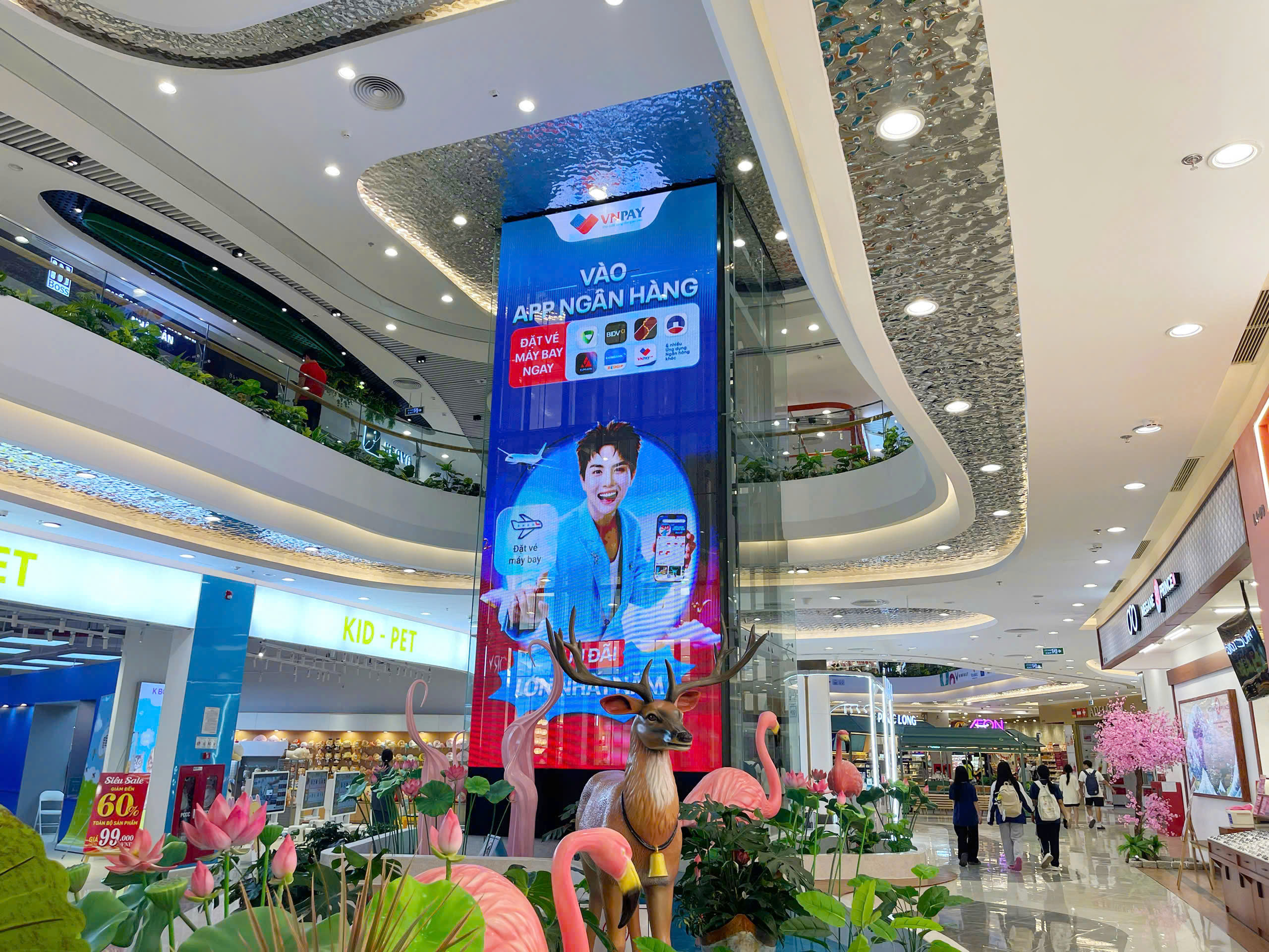 Led Thông Tầng Vincom Ocen City - Hưng Yên