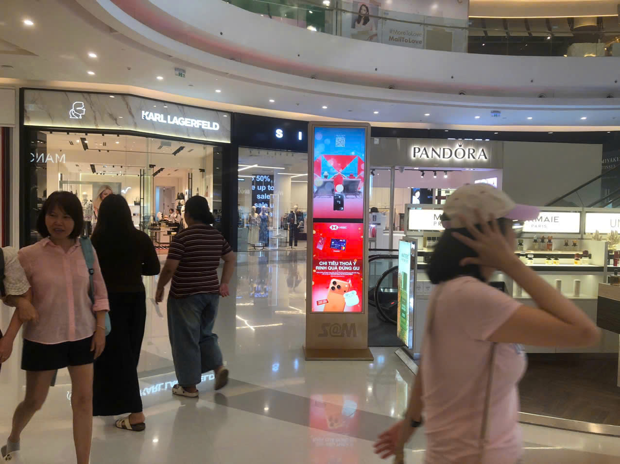 Crescent Mall