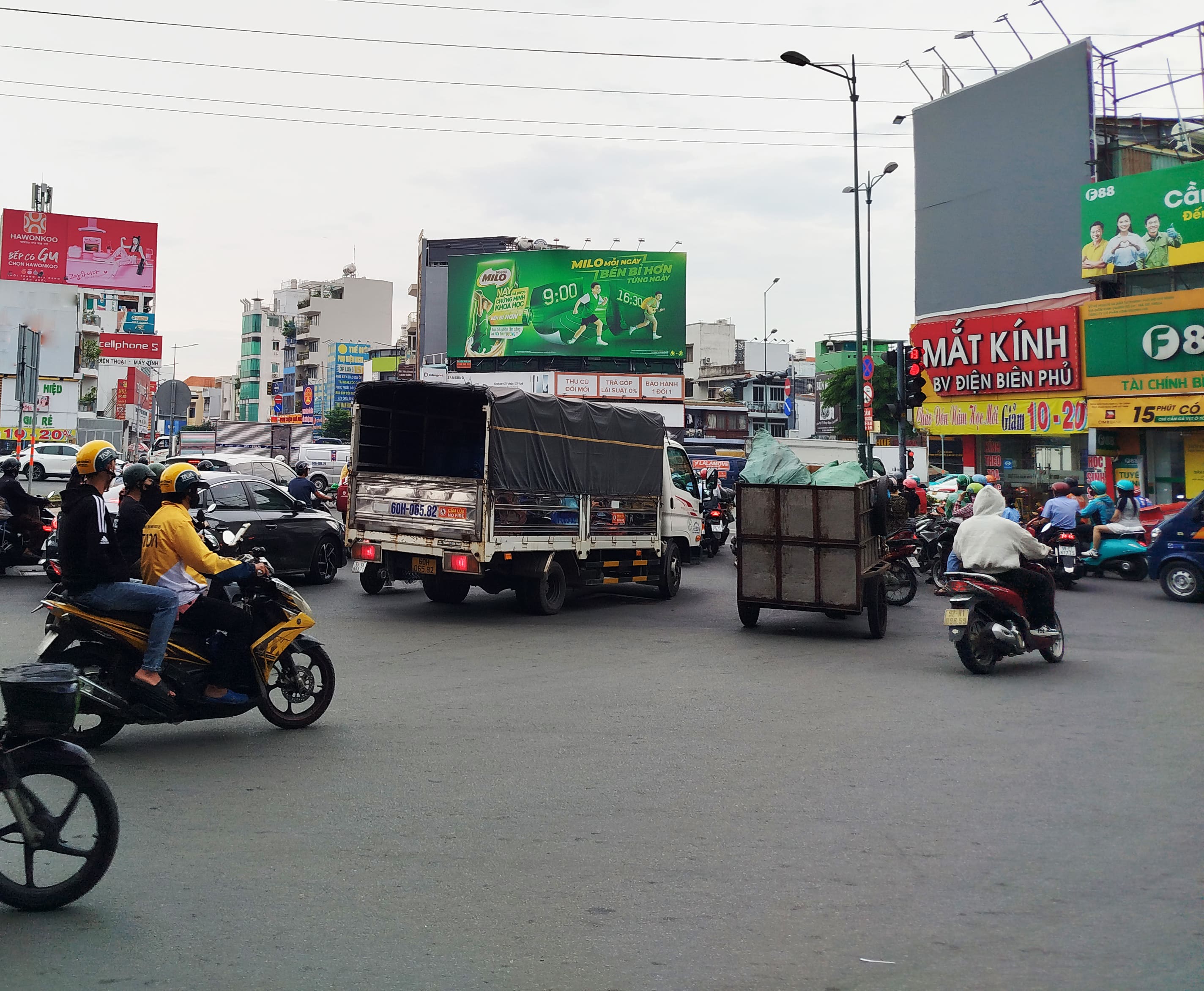 Billboard 626 Lê Quang Định