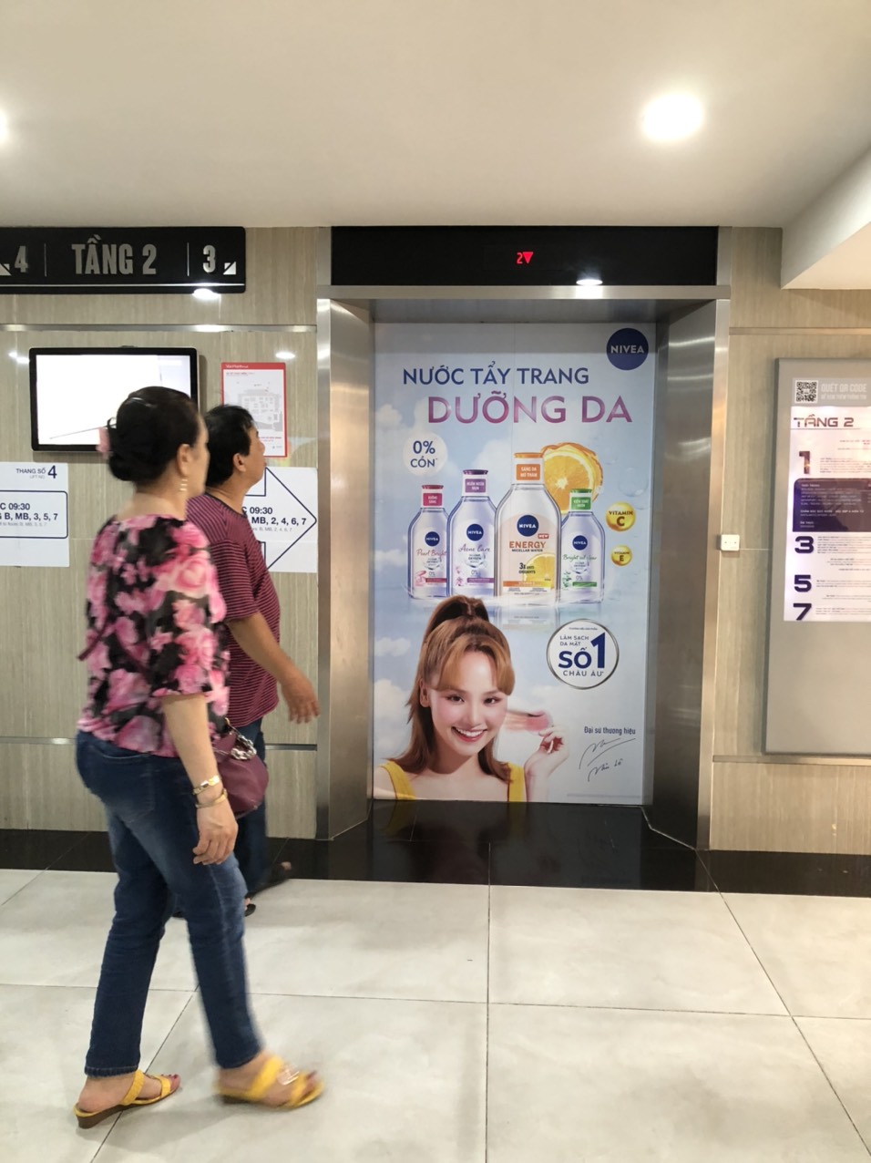 Decal Dán Thang Máy