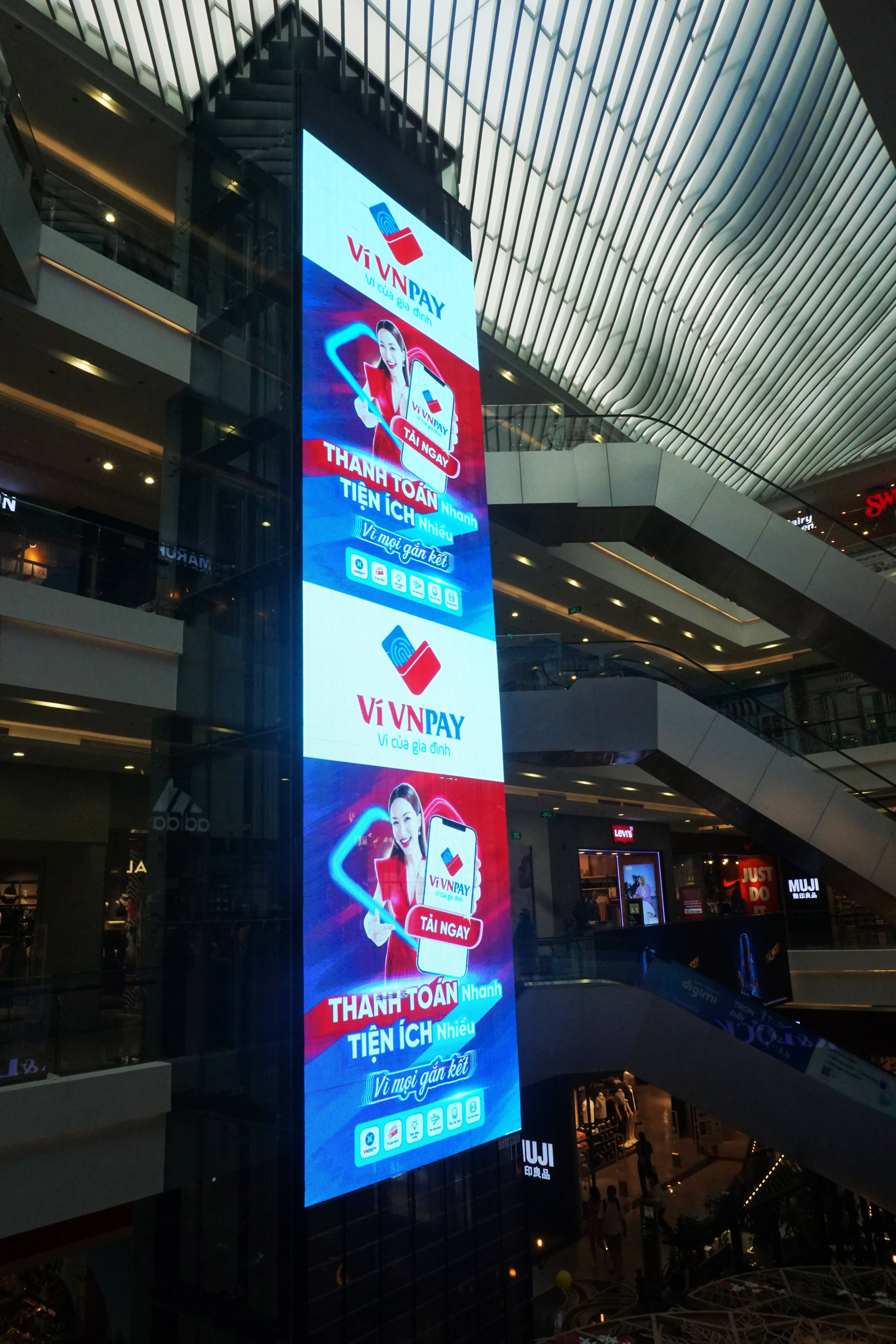 Led Liễu Giai Tại Vincom Metropolis