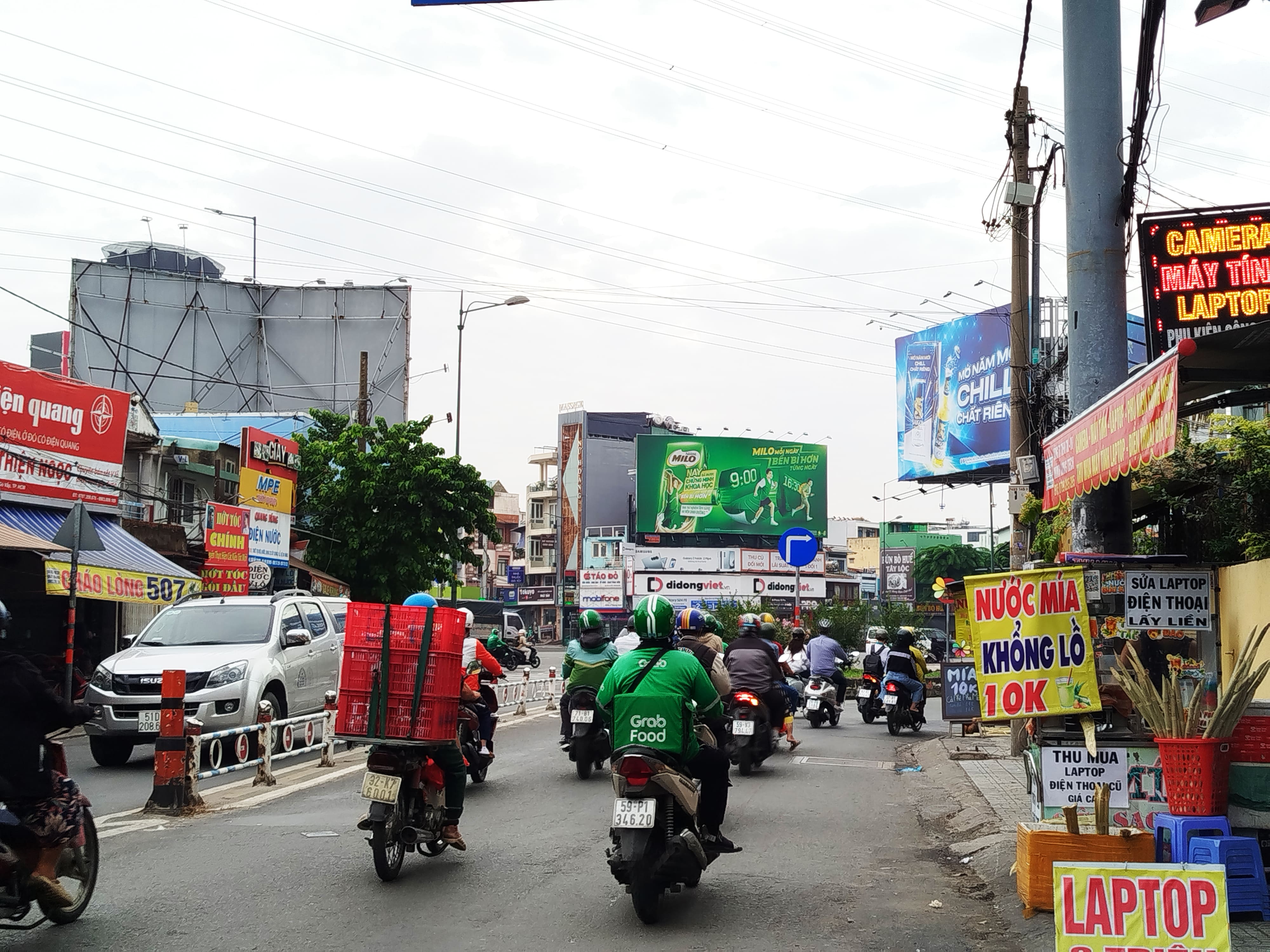 Billboard 626 Lê Quang Định