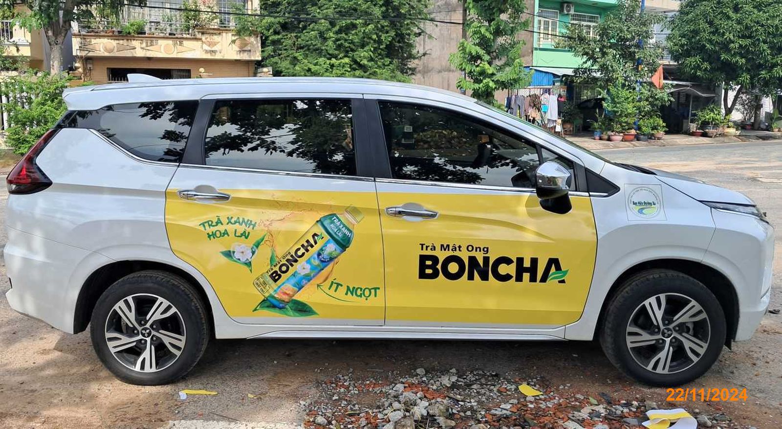 Dán decal xe Công Nghệ