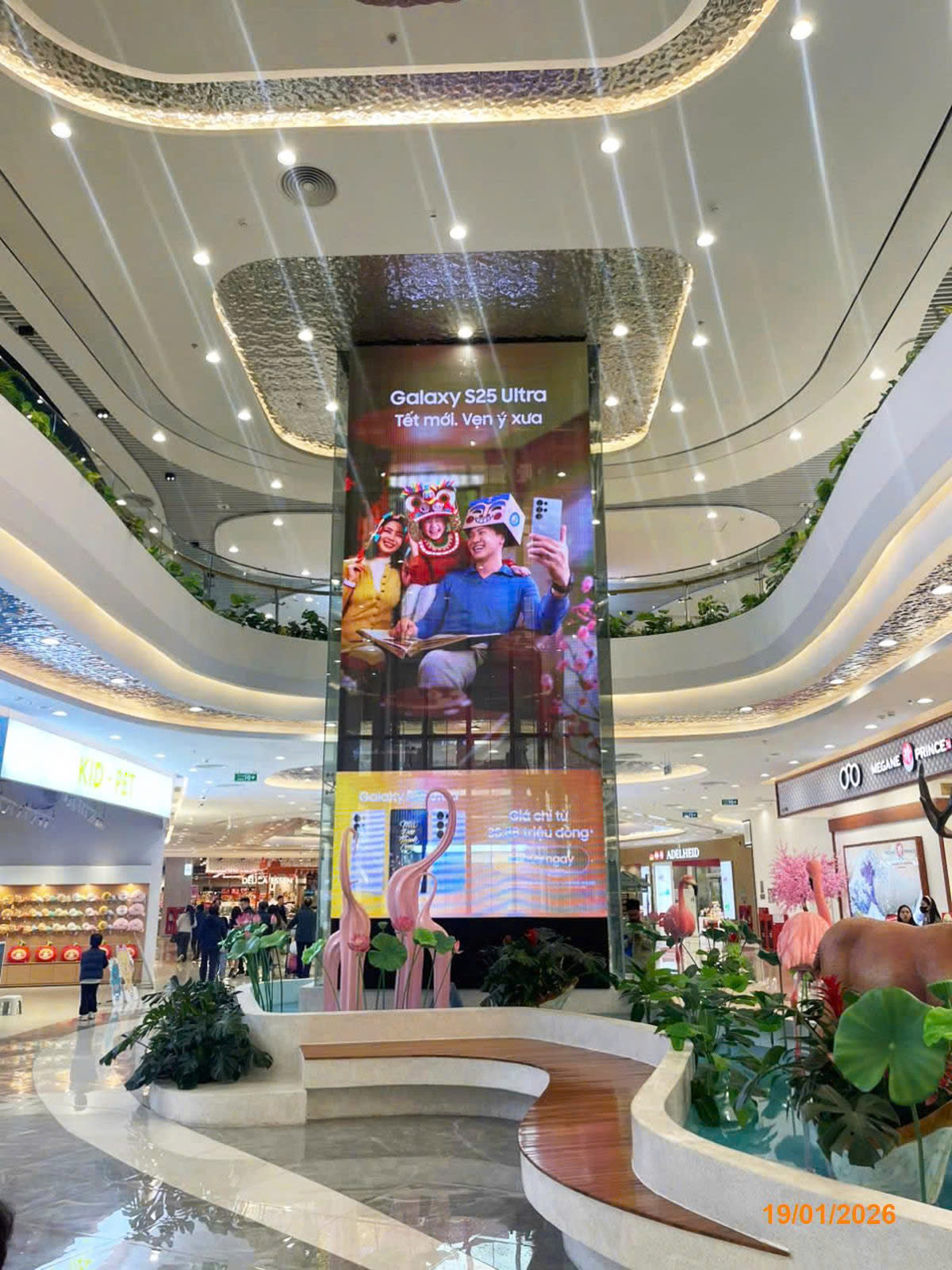 Led Thông Tầng Vincom Ocen City - Hưng Yên