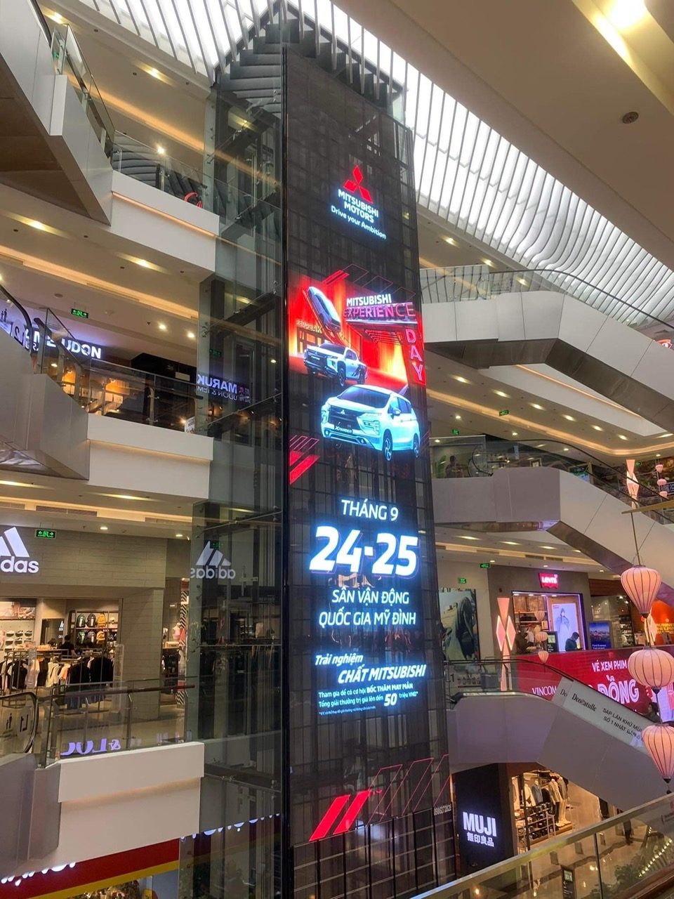 Led Liễu Giai Tại Vincom Metropolis