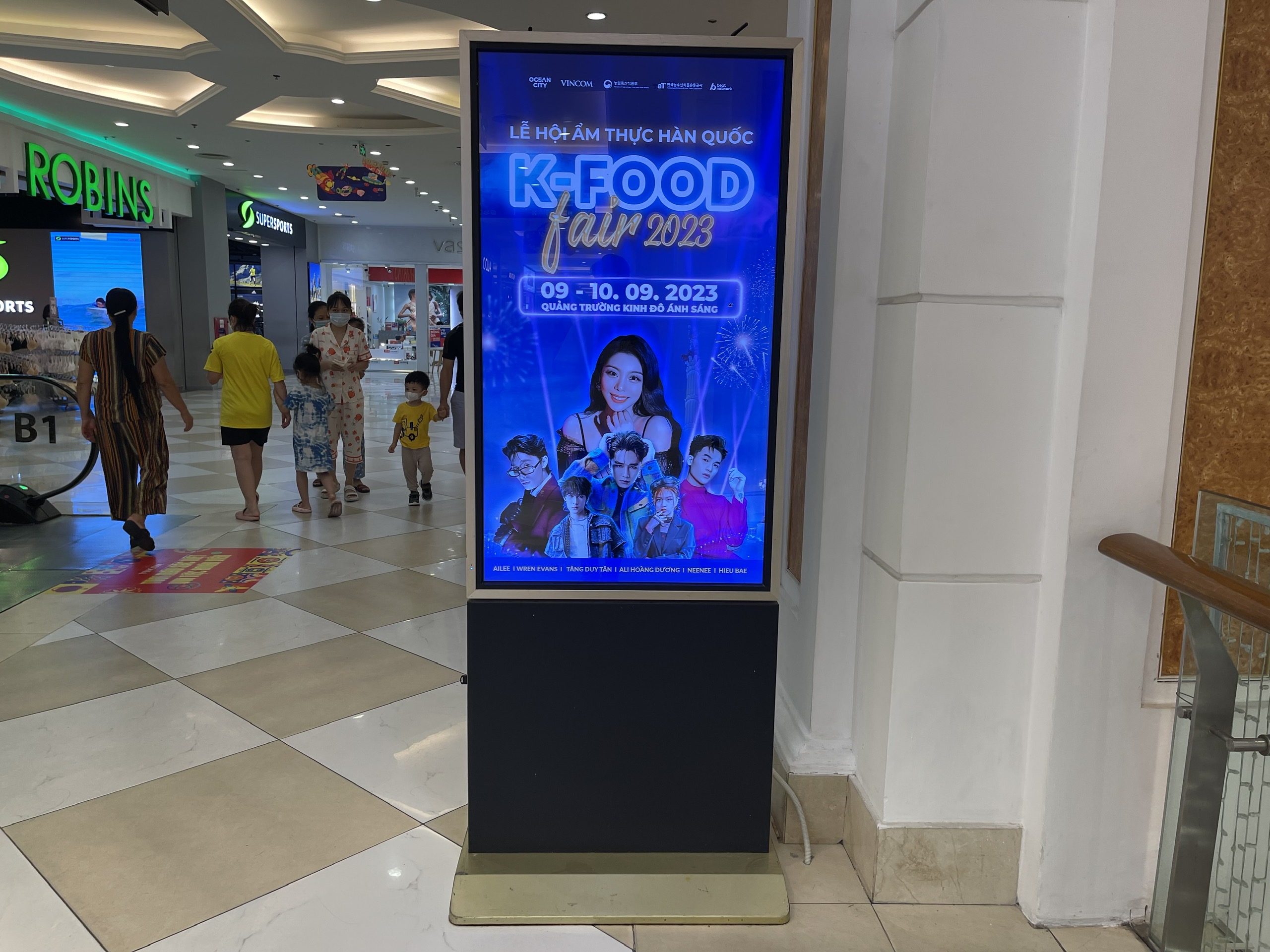 Vincom Mega Mall Royal City