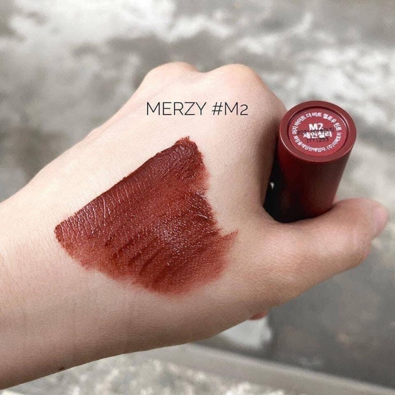 Son Kem Lỳ Merzy M2 Đỏ Nâu Trầm vỏ đỏ