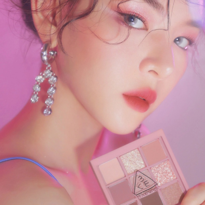 Bảng Phấn Mắt 3CE Multi Eye Color 9 Ô Nhũ Lấp Lánh Chính Hãng