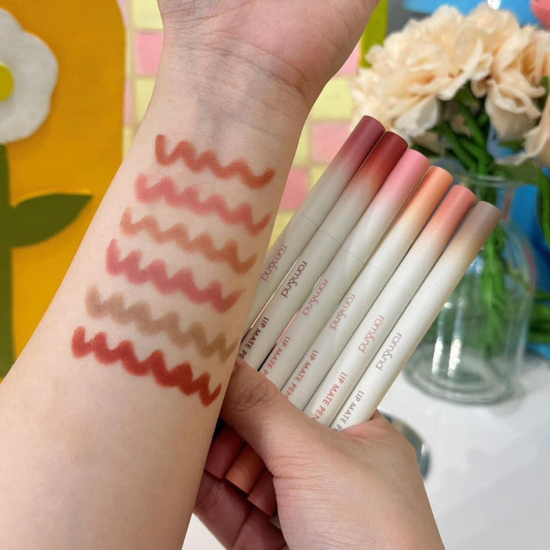 Son Bút Chì Kẻ Viền Môi ROMAND Nhung Lì, Lâu Trôi, Thiết Kế 2 Đầu Hàn Quốc Lip Mate Pencil Be OVEEER Shade - 0.5g
