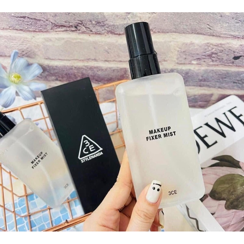 Xịt Khoáng Khóa Nền 3CE Makeup Fixer Mist 100ml Hộp Trắng Có Nhũ Tạo Hiệu Ứng Căng Bóng (Chính Hãng)