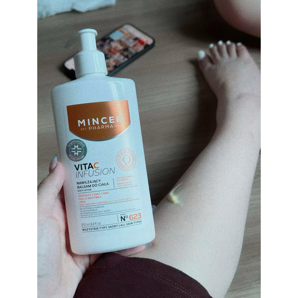 Kem Dưỡng Trắng Da Body Mincer Pharma Vita C Infusion Body Lotion 250ml