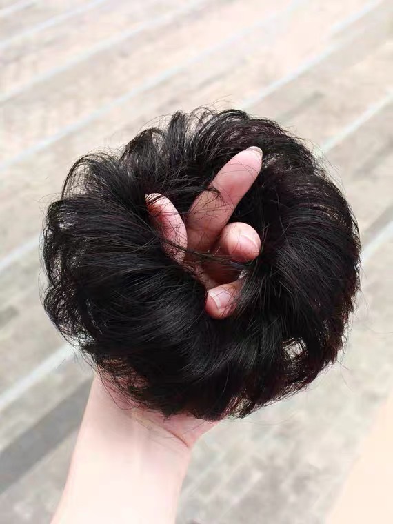 Tóc Giả Búi Xoăn Dạng Cột Cao Cấp – Búi Tóc Giả Tơ Mềm Tự Nhiên, Dễ Dùng, Gọn Nhẹ, 4 Màu Hot