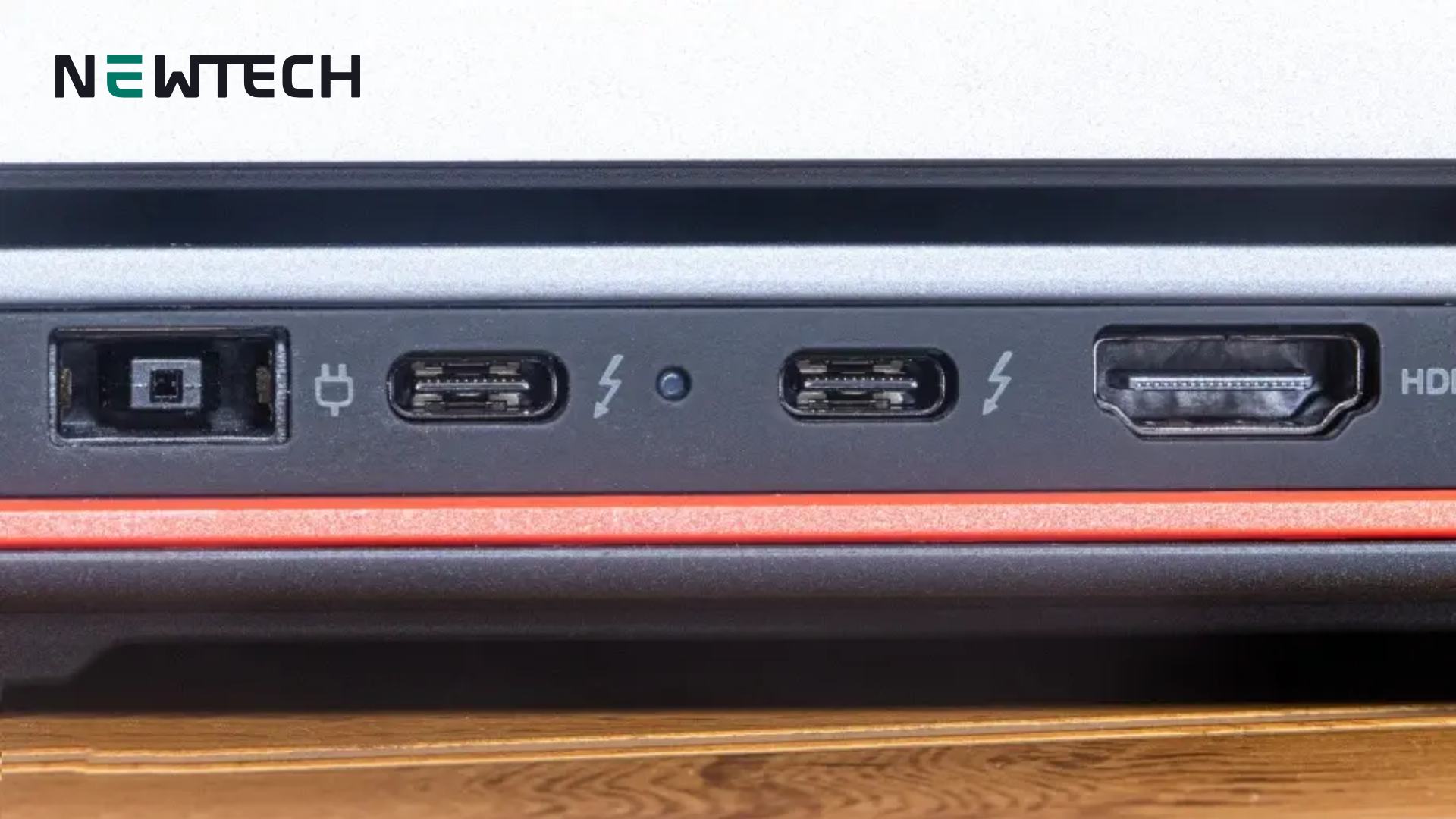 Cổng kết nối ThinkPad P16 Gen 1 15 inc i9-12th/128GB/1TB WQUXGA