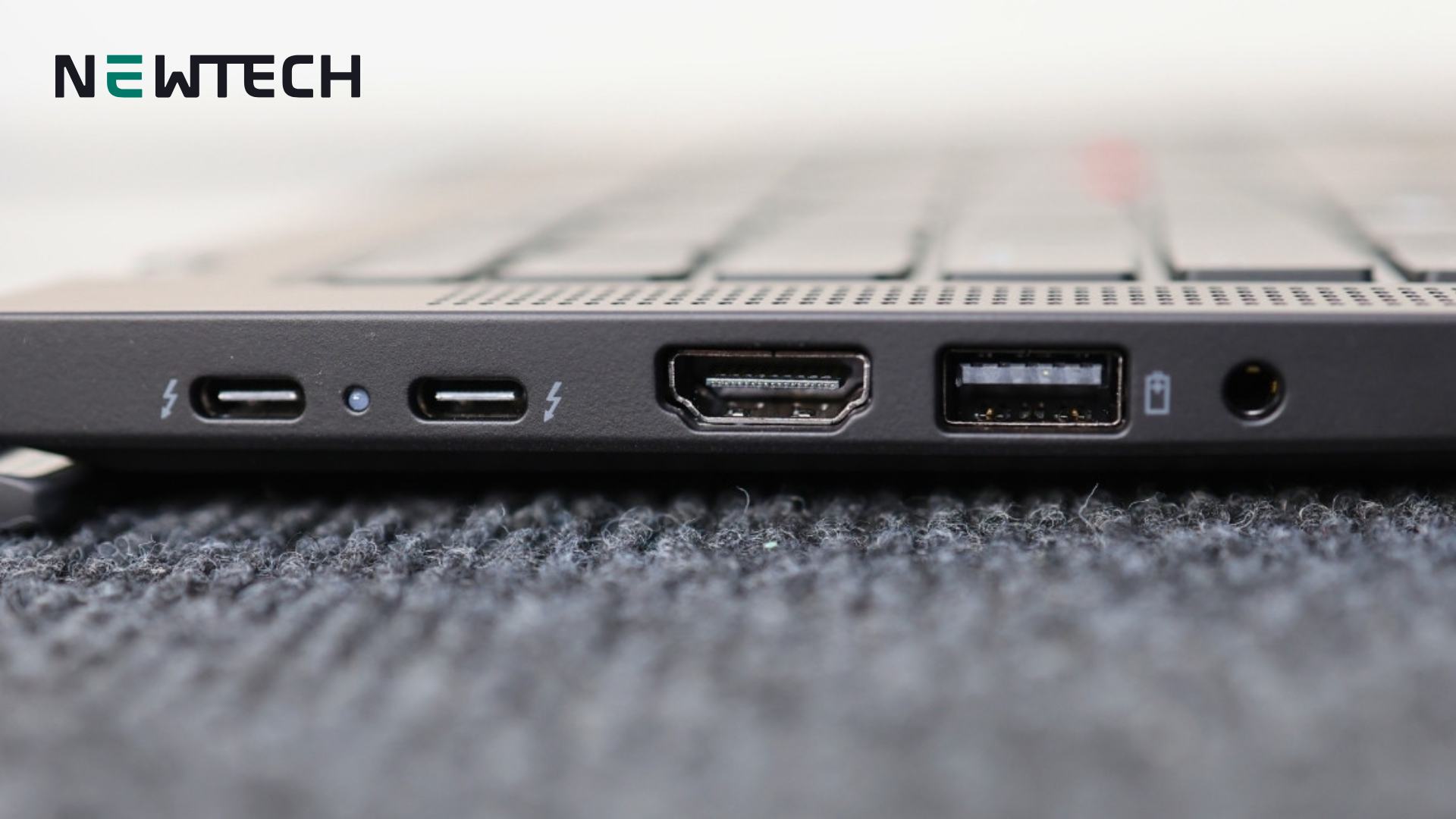 Cổng kết nối ThinkPad T14 Gen 5 Ryzen 7 8840U RAM 32GB SSD 512GB