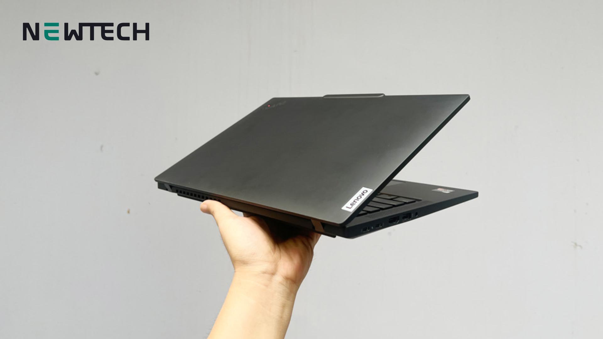 Thiết kế ThinkPad T14 Gen 5 Ryzen 7 8840U RAM 32GB SSD 512GB