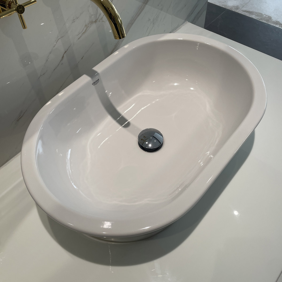Chậu lavabo đặt bàn Eurocosmo GROHE 39122001
