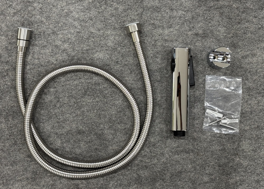 Vòi xịt vệ sinh Caesar BS308CW