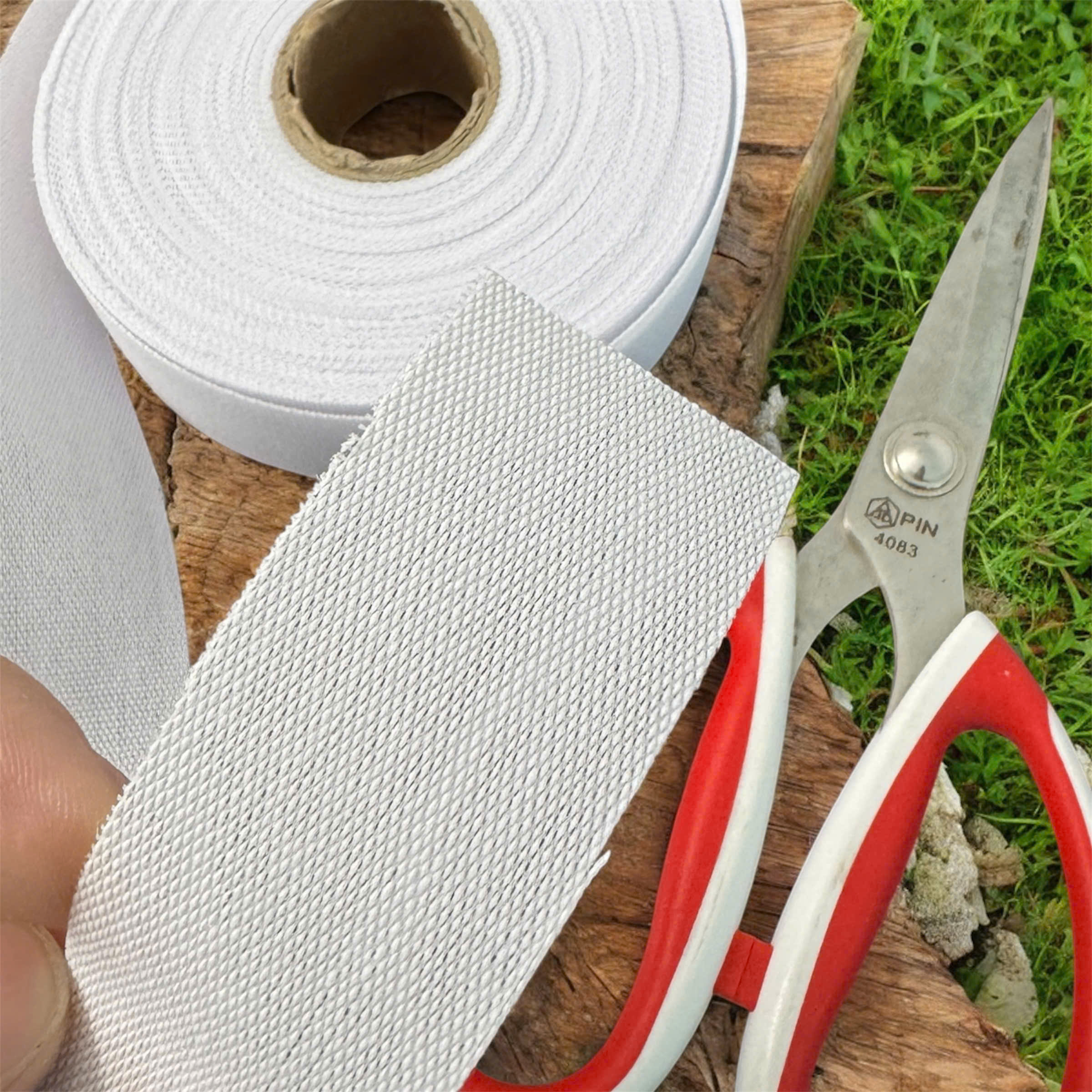 Tấm cạp viền cuốn lai bản 3.35cm x 20m