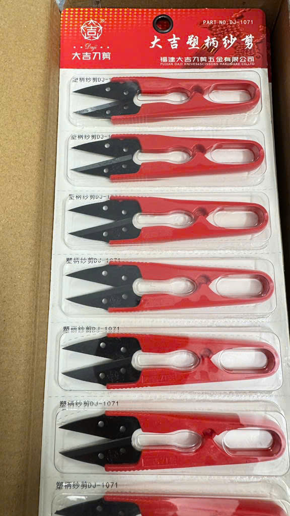 Kéo bấm chỉ DJ1071