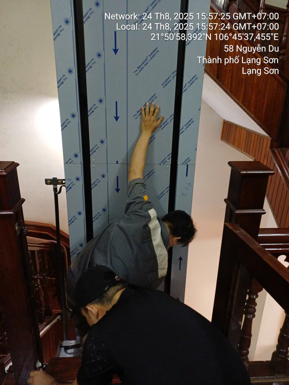 Thang máy gia đình - nhà ống ông Bình
