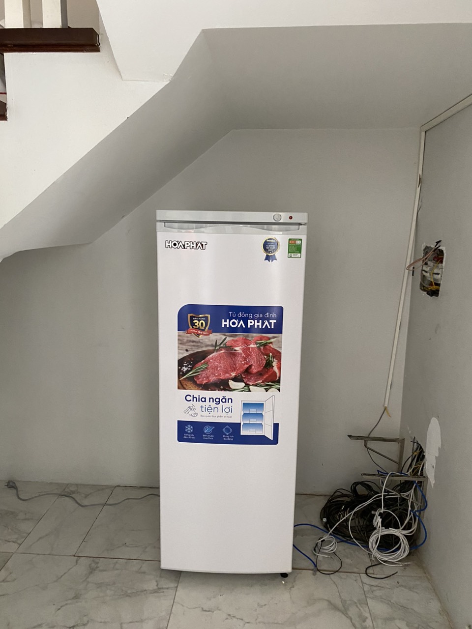 Tủ đông đứng Hòa Phát HPF UAH6208 208 lít 7 ngăn