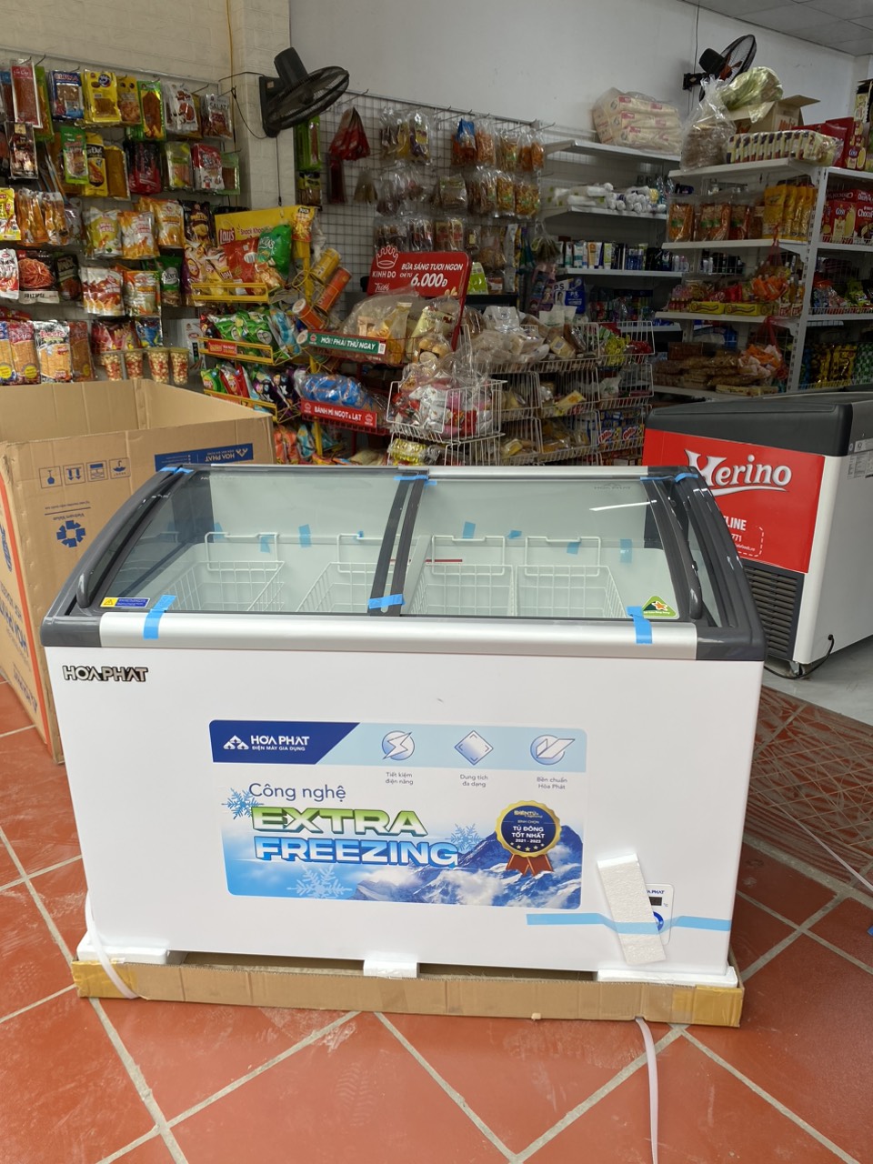 Tủ đông trưng bày Hòa Phát Inverter HSF AD8357.C1 357 lít DÀN ĐỒNG
