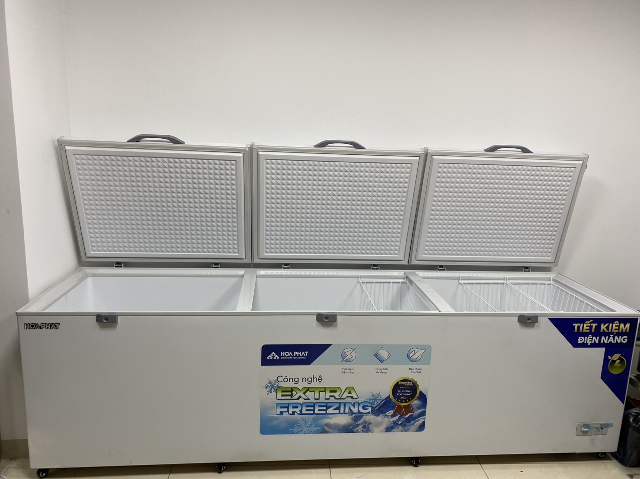 Tủ đông dung tích lớn Hòa Phát HPF AD61190 1190 lít DÀN ĐỒNG