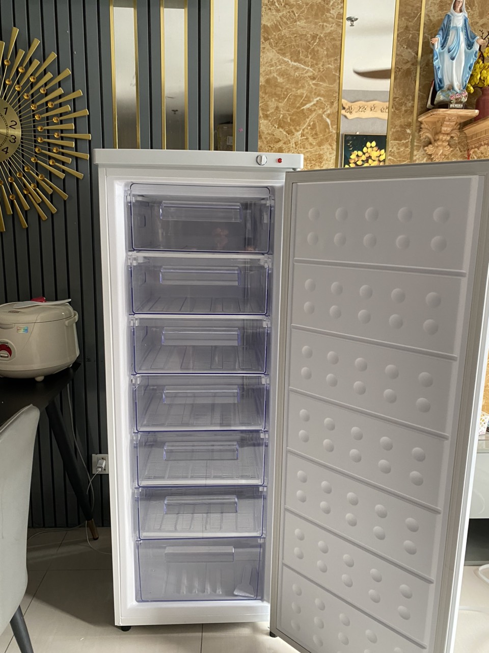 Tủ đông đứng Hòa Phát HPF UAH6208 208 lít 7 ngăn