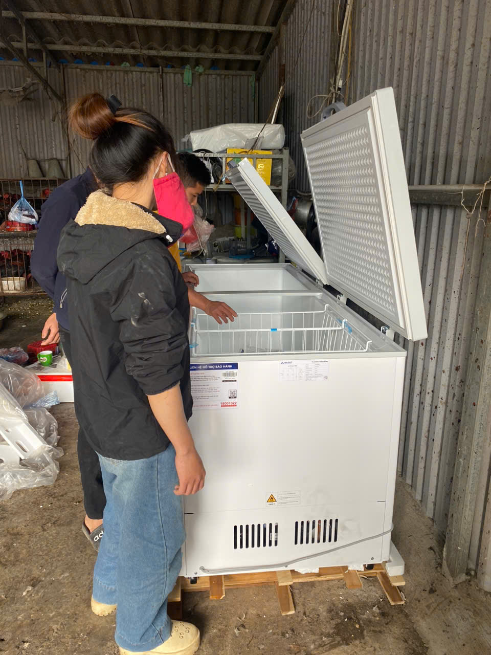 Tủ đông chống ăn mòn HPF AD6783.CR 803 lít DÀN ĐỒNG