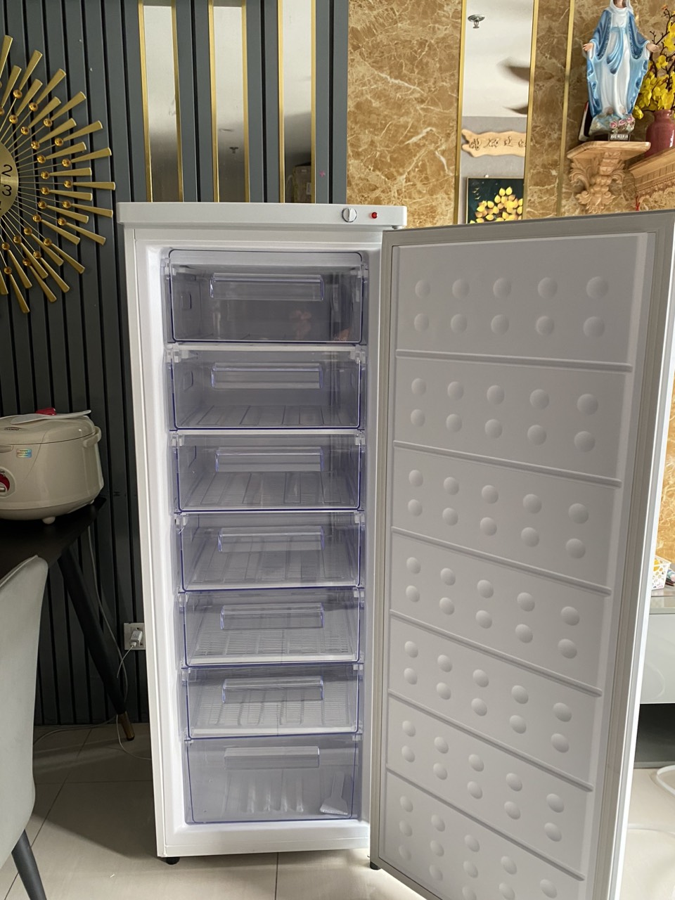 Tủ đông đứng Hòa Phát HPF UAH6208 208 lít 7 ngăn