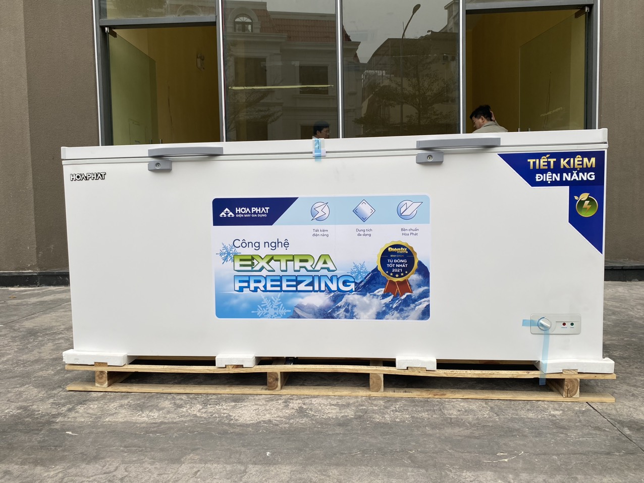 Tủ đông dung tích lớn Hòa Phát HPF AD6783 783 lít DÀN ĐỒNG